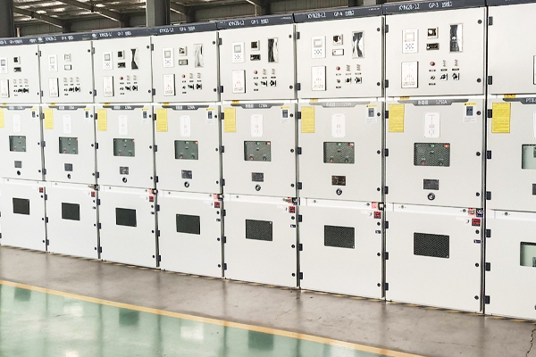 Mellanspänningsställverksapplikationer i datacenter och projekt för förnybar energi